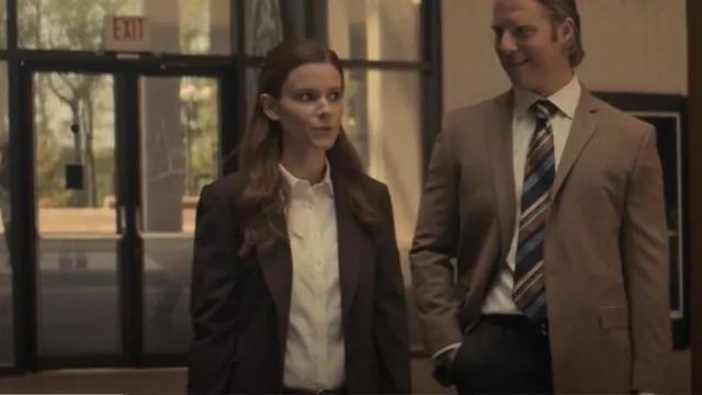 Theory Clarissa Blazer in Walnut worn by Ashley Poet (Kate Mara) as seen in Class of '09 (S01E01)