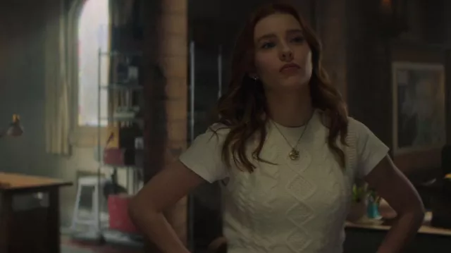 Wilfred Alps Vest worn by Nancy Drew (Kennedy McMann) as seen in Nancy Drew (S03E13)