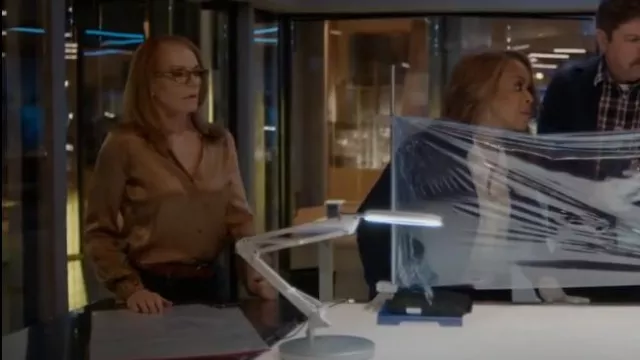 Frame The Standard Shirt in Camel worn by Catherine Willows (Marg Helgenberger) as seen in CSI: Vegas (S02E21)