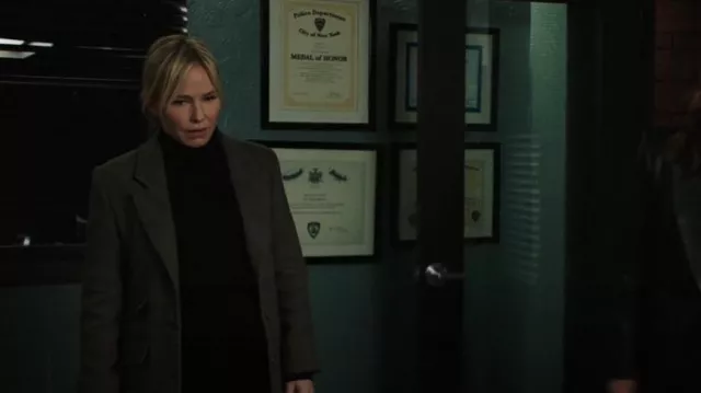 J. Crew Tissue Turtleneck worn by Detective Amanda Rollins (Kelli Giddish) as seen in Law & Order: Special Victims Unit (S24E22)