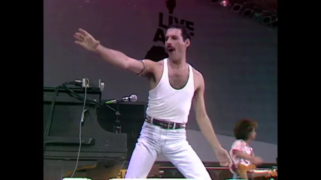 Le débardeur porté par Freddie Mercury lors du Live Aid le 13 juillet 1985, au stade de Wembley à Londres