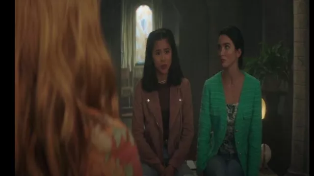 Maje Vivete Tweed Blazer worn by Bess Marvin (Maddison Jaizani) as seen in Nancy Drew (S04E01)