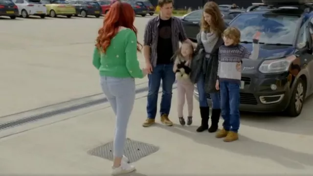 Veja Campo Low Top Sneakers worn by Stacey Solomon as seen in Sort Your Life Out With Stacey Solomon (S02E02)