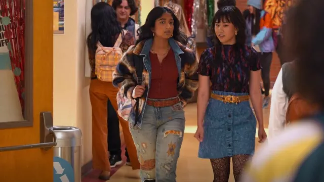 Allsaints Ivy Checked Jack­et worn by Devi Vishwakumar (Maitreyi Ramakrishnan) as seen in Never Have I Ever (S04E06)