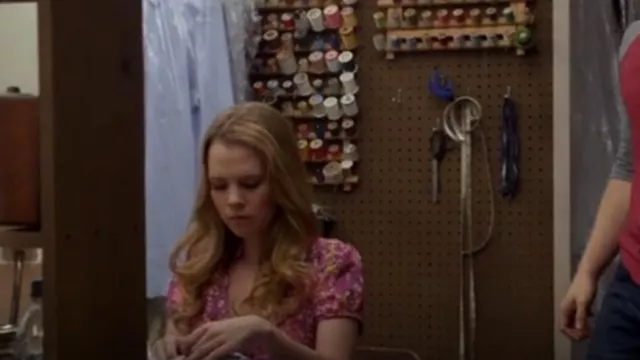 Left of Center Dress Size Small Flo­ral Ruf­fled worn by Claire Dunbar (Abbie Cobb) as seen in Criminal Minds (S10E05)