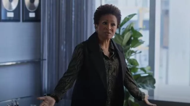 Rails Kate Animal Print Button-Up Shirt worn by Shuli Kucerac (Wanda Sykes) as seen in The Other Two (S03E07)