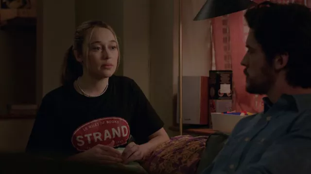 Strand Book Store T-Shirt worn by Emily Thomas (Alycia Debnam Carey) as seen in Saint X TV show (S01E03)