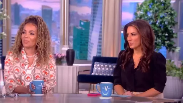 Frame Gillian Puff Sleeve Silk Blouse worn by Alyssa Farah as seen in The View  on June 12, 2023