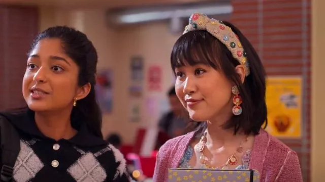 Lele Sadoughi Daphne Floral Charm Knotted Headband worn by Eleanor Wong (Ramona Young) as seen in Never Have I Ever (S04E01)