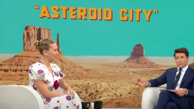 Rodarte Applied Printed Silk Crepe De Chine Mini robe portée par Scarlett Johansson comme vu dans CBS Mornings le 12 juin 2023