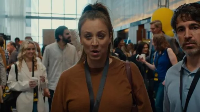 Citizens of Humanity Goldie T-Shirt worn by Ava Bartlett (Kaley Cuoco) as seen in Based on a True Story (S01E04)