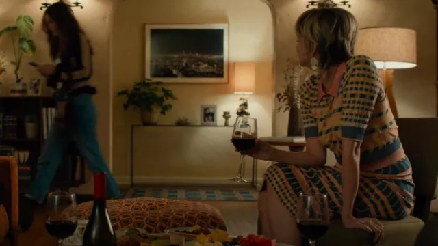 Diane von Furstenberg Rosa Jupe portée par Serena (Annabelle Dexter-Jones) vue dans Basé sur une histoire vraie (S01E01)