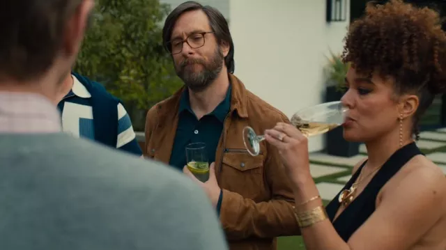 John Varvatos Star USA Camel Shilo Suede Veste portée par Carlos (Sebastian Quinn) comme on le voit dans Basé sur une histoire vraie (S01E02)