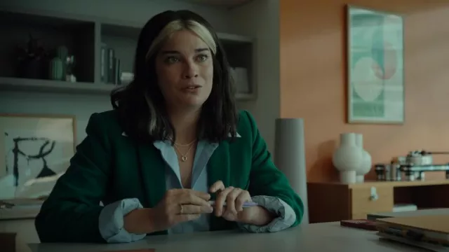 Madewell Delicate Collection Demi-Fine Paperclip Chain Necklace worn by Joan (Annie Murphy) as seen in Black Mirror (S06E01)