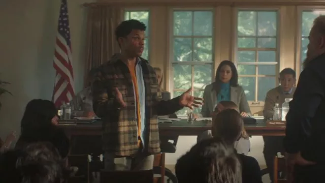 H&M Twill Overshirt worn by Ned 'Nick' Nickerson (Tunji Kasim) as seen in Nancy Drew (S04E03)
