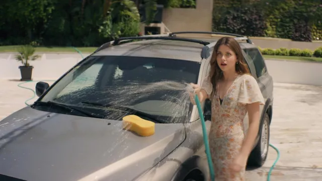 La robe à fleurs portée par Noah (Nicole Wallace) dans le film À contre-sens