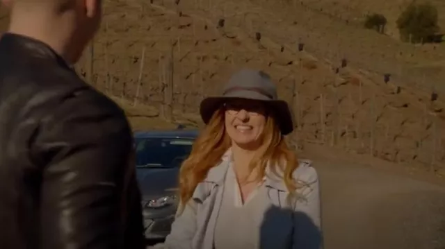 Aqua V-Neck Cash­mere Sweater worn by Abby Clark (Connie Britton) as seen in 9-1-1 (S01E09)
