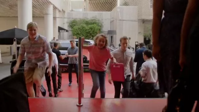 Suchacase Pro­tec­tive Foam Case as seen in 9-1-1 (S02E02)
