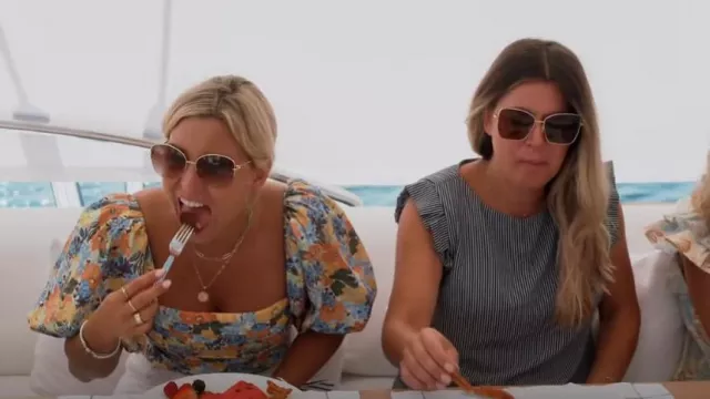 Abercrombie & Fitch Square Neck Ruched Puff Sleeve Top worn by Lauren as seen in Below Deck Sailing Yacht (S04E13)