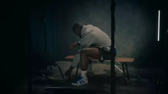 Nike Dunk Low Retro portée par Frances Tiafoe vue dans Break Point (S01E09)