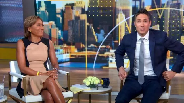 Robe Aquilano Rimondi Colorblock portée par Robin Roberts vue dans Good Morning America le 27 juin 2023