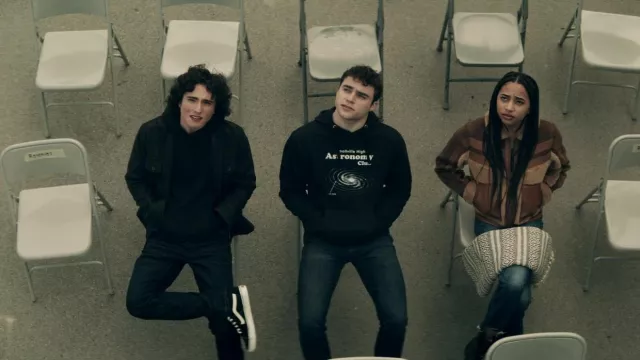 Zapatillas negras Vans usadas por Jordan Kent (Alexander Garfin) como se ve en Superman & Lois (S03E13)