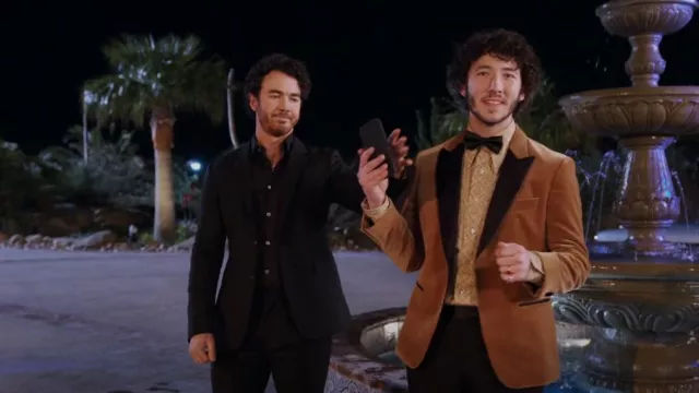 Dolce & Gabbana Stretch Wool Martini-Fit Suit worn by Kevin Jonas as seen in Claim to Fame (S02E01)