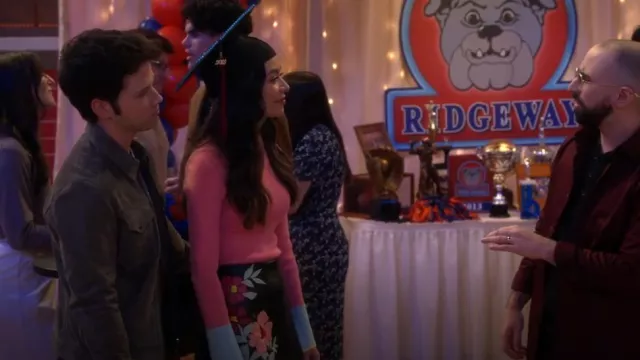 Alice + Olivia Westi Sweater worn by Carly Shay (Miranda Cosgrove) as seen in iCarly (S03E06)