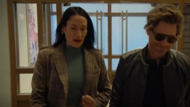 Veronica Beard Oria Checked Blaz­er worn by Anna (Sian Clifford) as seen in Unstable (S01E08)