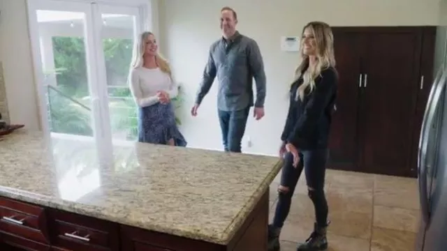 Rag and Bone The Skinny worn by Christina El Moussa as seen in Christina on the Coast (S05E05)