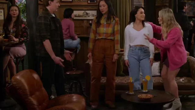 Fille préférée Le pantalon à rayures préféré porté par Ellen (Tien Tran) comme on le voit dans How I Met Your Father (S02E18)
