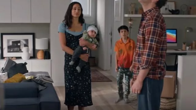 Wilfred Bellow Robe midi portée par Astrid (Meaghan Rath) vue dans Children Ruin Everything (S02E10)
