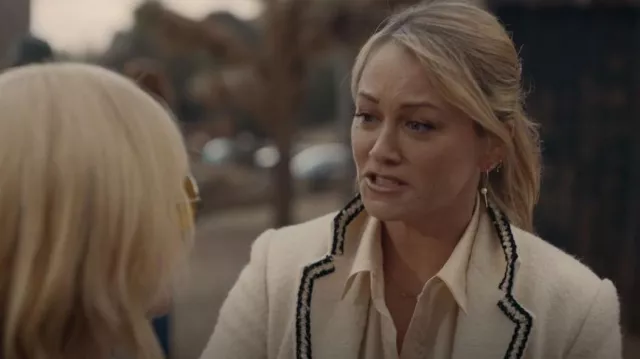 Sandro Noella Blazer tissé à poitrine unique porté par Dianne (Christine Taylor) vu dans High Desert (S01E08)