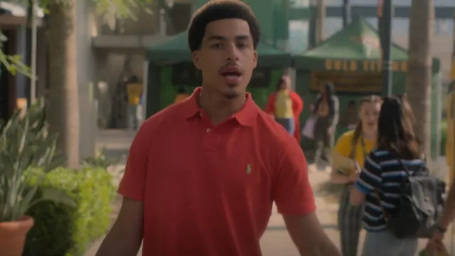 Ralph Lauren Em­broi­dered Po­lo worn by Andre Johnson, Jr. (Marcus Scribner) as seen in grown-ish (S06E01)