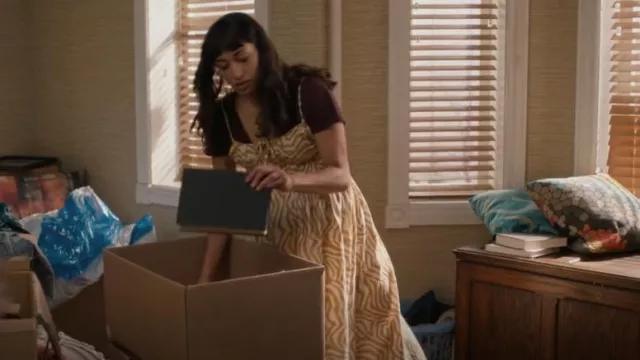 Ghanda Lara Maxi Robe portée par Astrid (Meaghan Rath) vue dans Children Ruin Everything (S02E14)