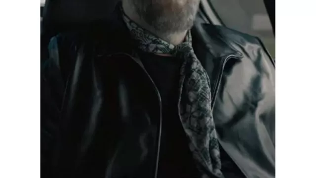 Russell Crowe Kraven the Hunter Leather Jacket of Russell Crowe in LE COMBATTANT Bande Annonce VF (2023) Russell Crowe