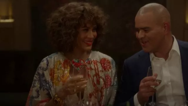 Melissa Kaye Jewelry Remi RIng porté par Lisa Todd Wexley (Nicole Ari Parker) comme on le voit dans And Just Like That... (S02E04)