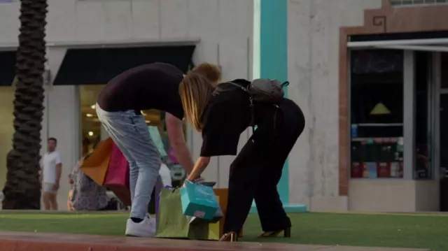 Louis Vuitton Palm Springs Mi­ni worn by Jordana Barnes as seen in Siesta Key (S05E01)
