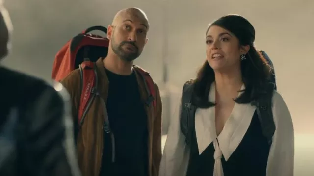 Schott NYC Suede Schott Bomber Jacket porté par Josh Skinner (Keegan-Michael Key) comme on le voit dans Schmigadoon! (S02E04)