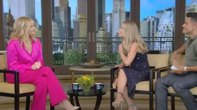 Sergio Hudson Wool-crepe Flared Pants used by Kim Cattrall as seen in LIVE with Kelly and Mark on  July 10, 2023
