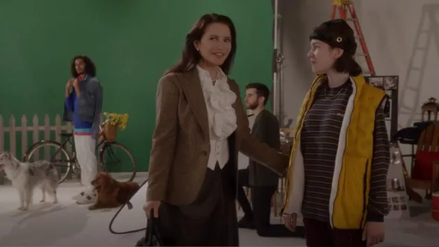 Ralph Lauren Collection Parker Houndstooth Wool Blazer Jacket portée par Charlotte York (Kristin Davis) comme on le voit dans And Just Like That... (S02E05)