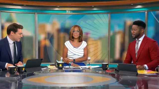 Milly Bicolor Stripe Off-the-Shoulder Top usado por Gayle King como se ve en CBS Mornings el 13 de julio de 2023