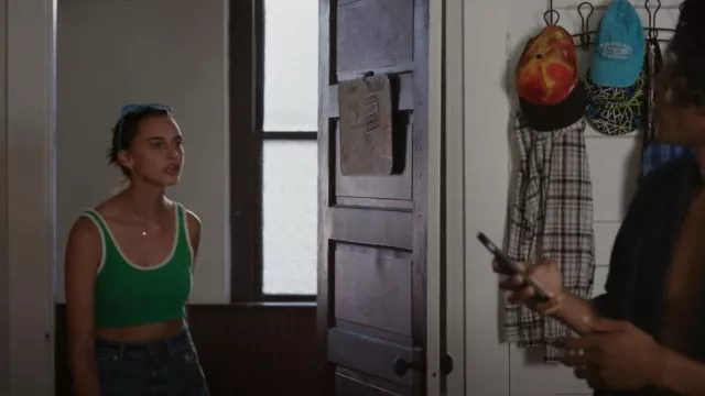 H&M Women's Crop-Top worn by Taylor (Rain Spencer) as seen in The Summer I Turned Pretty (S02E02)