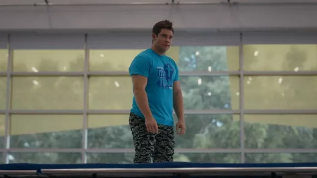 Under Armour Unstoppable Joggers portés par Kelvin Gemstone (Adam DeVine) comme on le voit dans The Righteous Gemstones (S03E06)