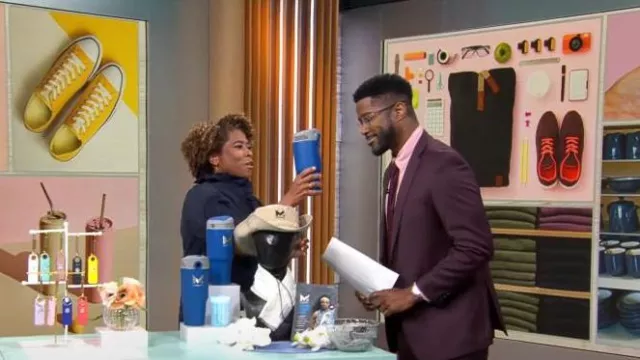 Banana Republic Mari Poplin Ruffle Mini robe portée par Gayle Bass comme vu dans CBS Mornings le 18 juillet 2023