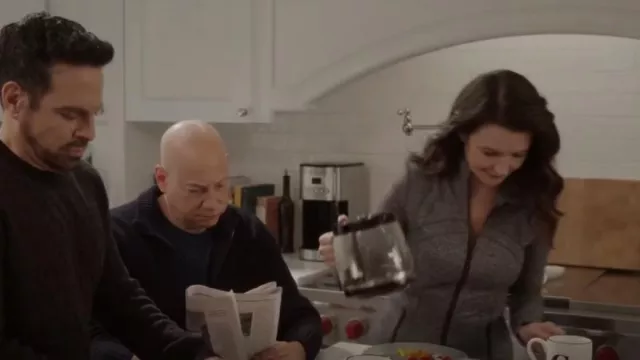 Lululemon Define la chaqueta Luon usada por Charlotte York (Kristin Davis) como se ve en And Just Like That... (S02E06)