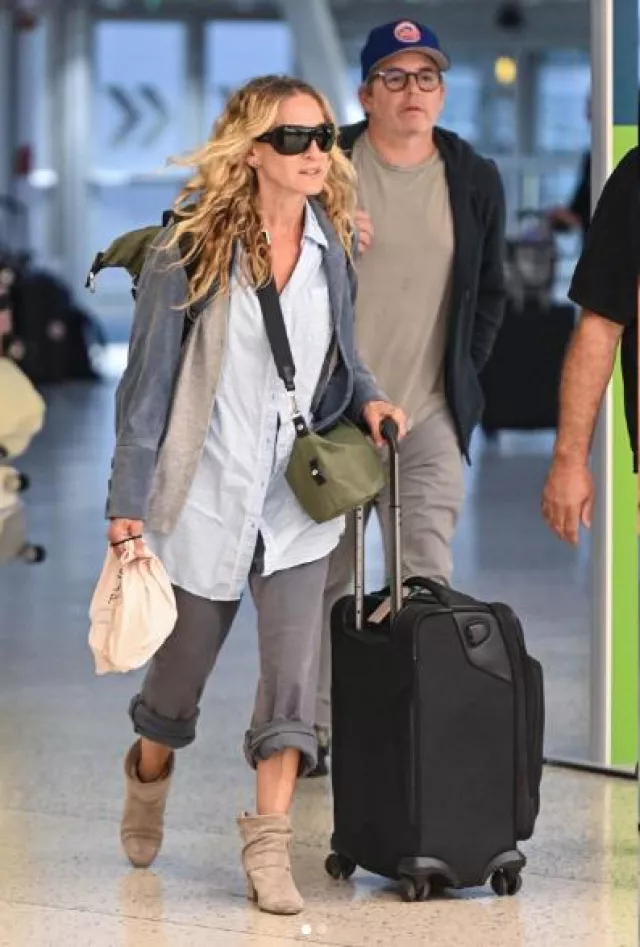 Sjp By Sarah Jessica Parker Crossbody Bag worn by Sarah Jessica Parker