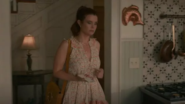 Frame Le Ring Bag worn by Maddie Townsend (JoAnna Garcia) as seen in Sweet Magnolias (S03E07)