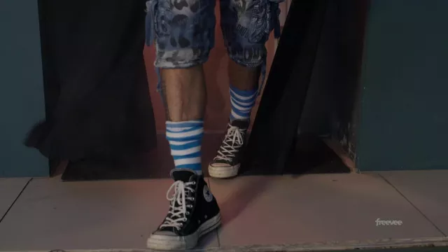 Converse Hi Top sneakers in black worn by Alex Walker (Christian Kane) as seen in Almost Paradise (Season 2 Episode 2)