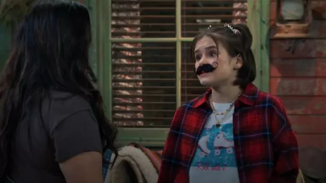 Forever 21 Moxi Skates Graphic Tee worn by Winnie Webber (Shiloh Verrico) as seen in BUNK'D (S06E29)